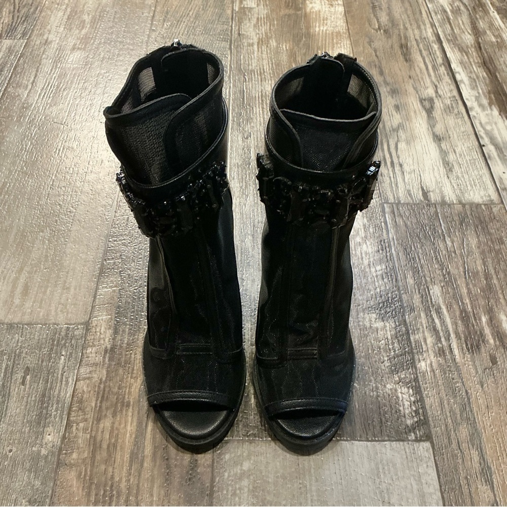 Karl Lagerfeld Black Peep-Toe Heeled Boots Size 5.5
